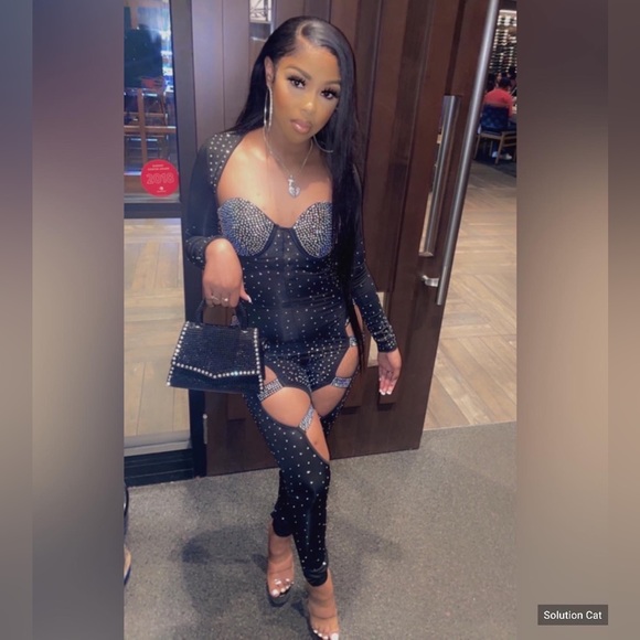 Jumpsuit - Picture 3 of 4